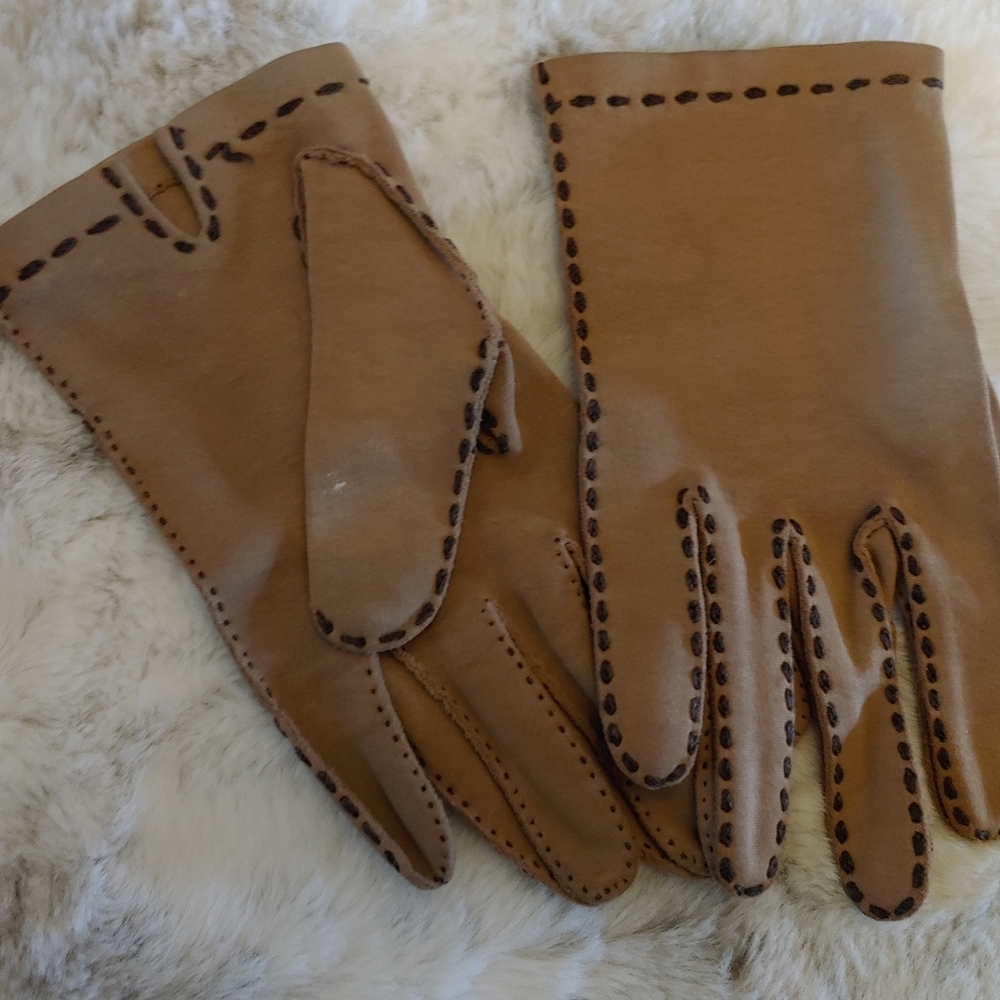 Vintage gloves
